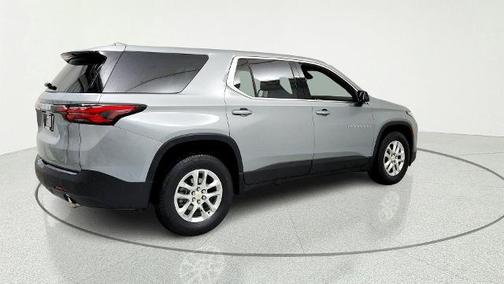 Sterling Gray Metallic 2023 Chevrolet Traverse LS