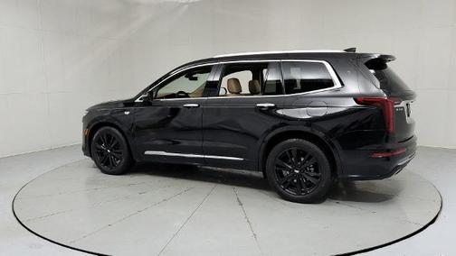 Black Metallic 2023 Cadillac XT6 Premium Luxury FWD