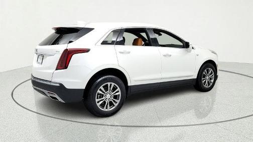 Crystal White 2021 Cadillac XT5 Premium Luxury