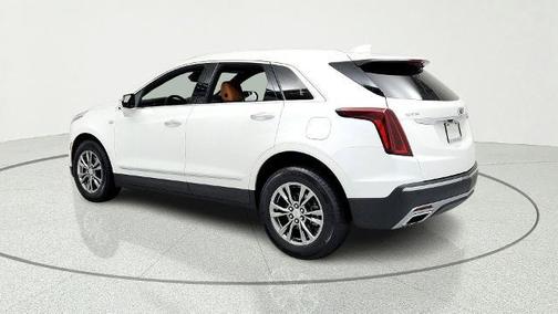 Crystal White 2021 Cadillac XT5 Premium Luxury