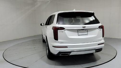 Crystal White 2024 Cadillac XT6 Premium Luxury AWD