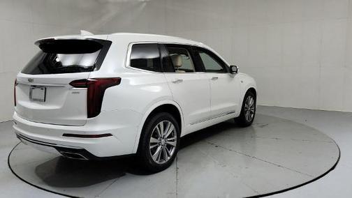 Crystal White 2024 Cadillac XT6 Premium Luxury AWD