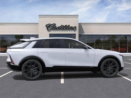 2026 Cadillac LYRIQ Sport