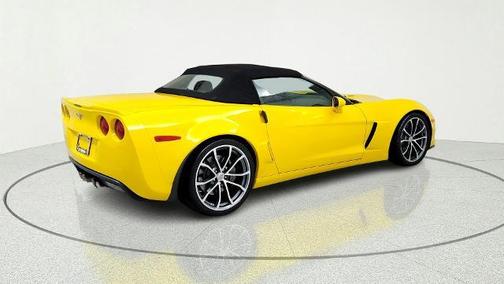 Velocity Yellow Tinted Clearcoat 2013 Chevrolet Corvette 427