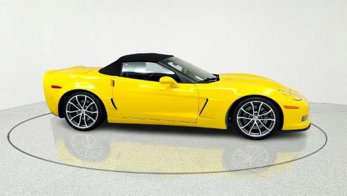 Velocity Yellow Tinted Clearcoat 2013 Chevrolet Corvette 427