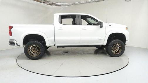 Summit White 2026 Chevrolet Silverado 1500 RST