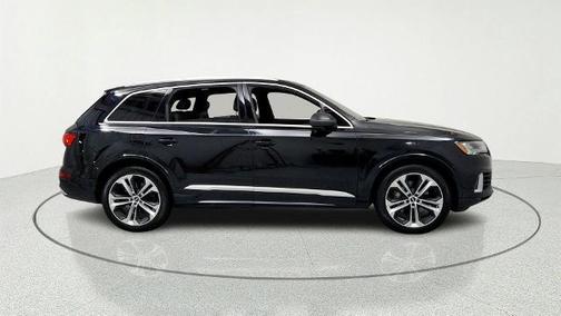 Orca Black Metallic 2021 Audi Q7 55 Prestige