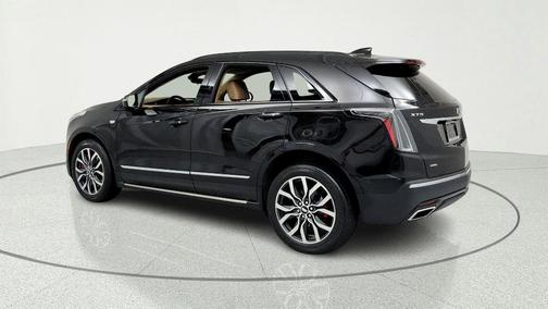 Black Metallic 2022 Cadillac XT5 Sport