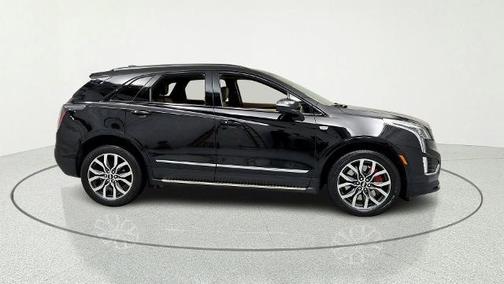 Black Metallic 2022 Cadillac XT5 Sport