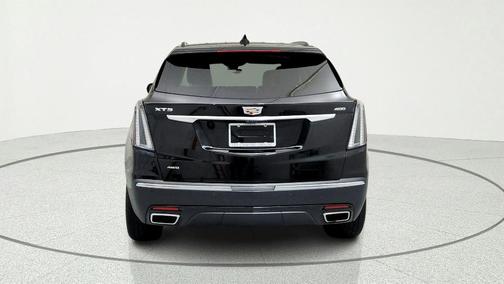 Black Metallic 2022 Cadillac XT5 Sport