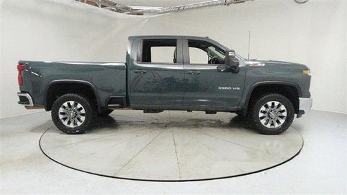 2025 Chevrolet Silverado 3500 LT
