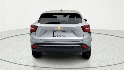 Sterling Gray Metallic 2025 Chevrolet Trax LS