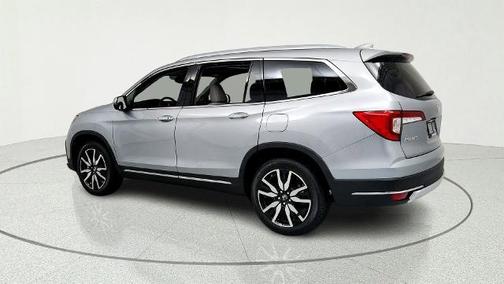 Silver 2022 Honda Pilot Touring 7-Passenger