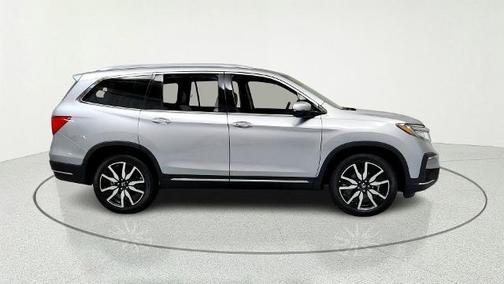 Silver 2022 Honda Pilot Touring 7-Passenger