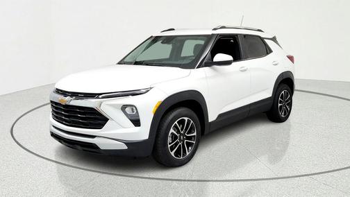 Summit White 2024 Chevrolet Trailblazer LT