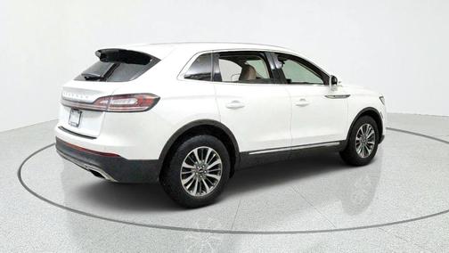 White Metallic 2023 Lincoln Nautilus Standard