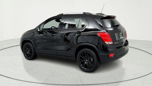 Black Metallic 2022 Chevrolet Trax LT