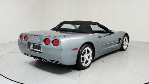 2004 Chevrolet Corvette Base