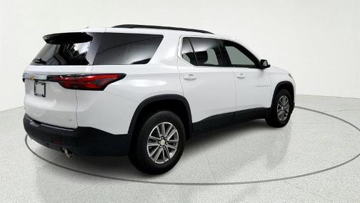 Summit White 2023 Chevrolet Traverse LT Cloth