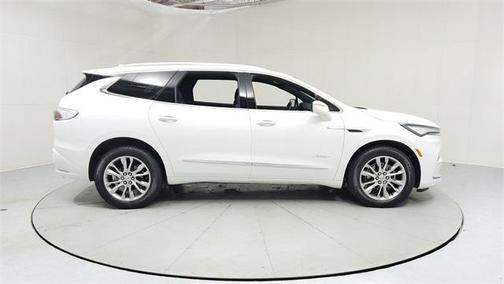 2024 Buick Enclave Avenir
