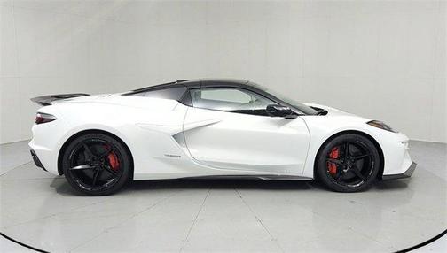 2025 Chevrolet Corvette E-Ray