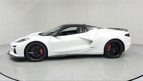 2025 Chevrolet Corvette E-Ray