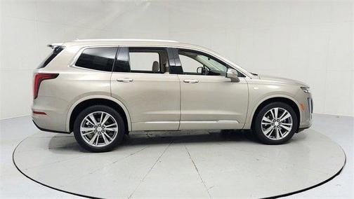 2022 Cadillac XT6 Premium Luxury FWD