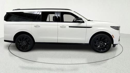 Pristine White 2025 Lincoln Navigator L Reserve