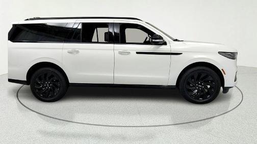 Pristine White 2025 Lincoln Navigator L Reserve
