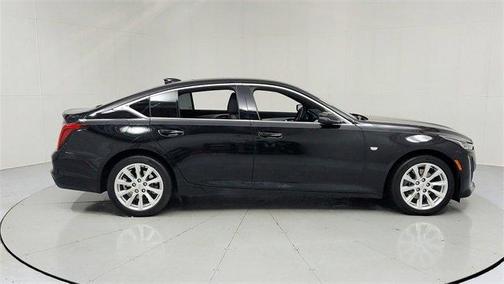 2022 Cadillac CT5 Luxury AWD