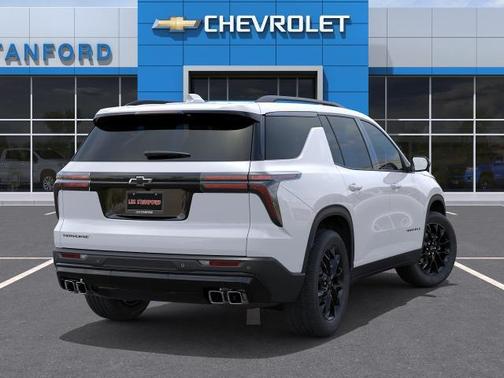 Summit White 2026 Chevrolet Traverse LT