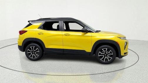 Yellow Metallic 2023 Chevrolet Trailblazer RS