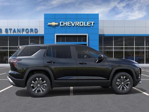 Mosaic Black Metallic 2027 Chevrolet Equinox LT