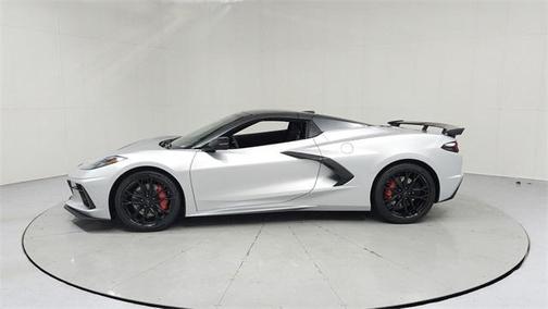 2026 Chevrolet Corvette Stingray w/2LT