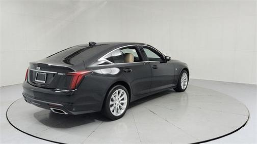 2022 Cadillac CT5 Luxury AWD