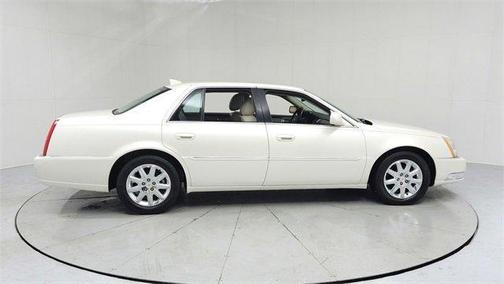 2010 Cadillac DTS Base