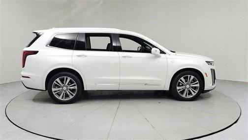 2022 Cadillac XT6 Premium Luxury FWD