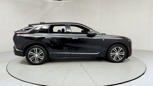 Stellar Black Metallic 2025 Cadillac LYRIQ Luxury