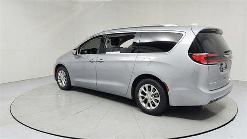 2021 Chrysler Pacifica Touring-L