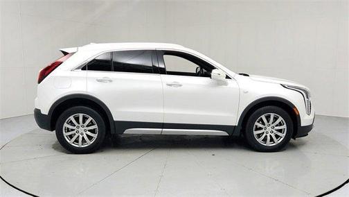 2022 Cadillac XT4 Premium Luxury