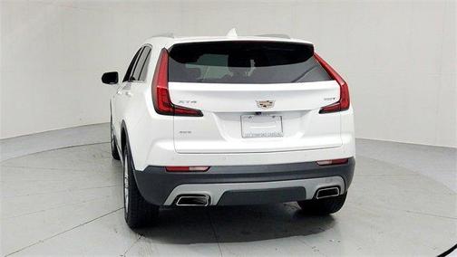 2022 Cadillac XT4 Premium Luxury