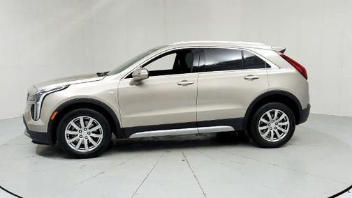 Latte 2023 Cadillac XT4 Premium Luxury