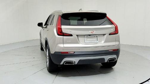 Latte 2023 Cadillac XT4 Premium Luxury