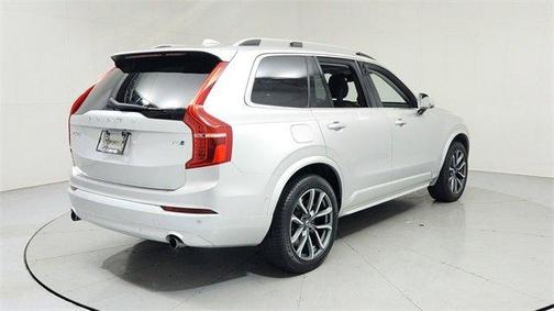 2018 Volvo XC90 T5 Momentum