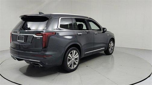 2022 Cadillac XT6 Premium Luxury FWD