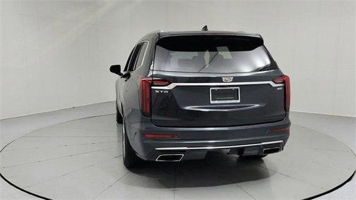2022 Cadillac XT6 Premium Luxury FWD