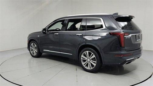 2022 Cadillac XT6 Premium Luxury FWD