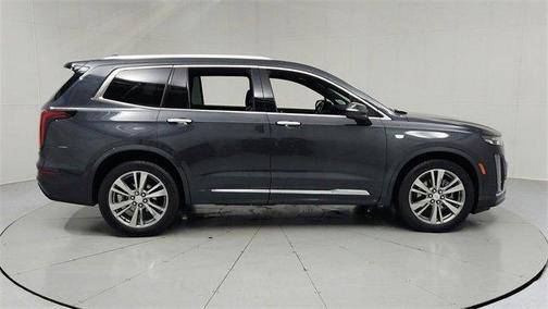 2022 Cadillac XT6 Premium Luxury FWD