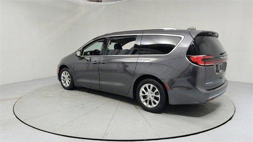 2021 Chrysler Pacifica Touring-L