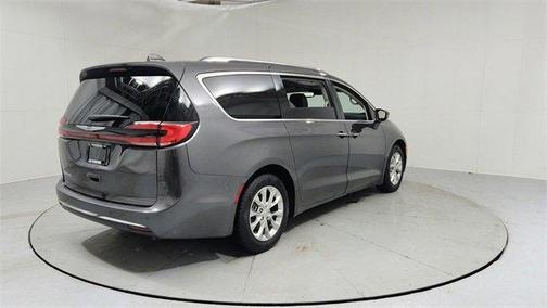 2021 Chrysler Pacifica Touring-L